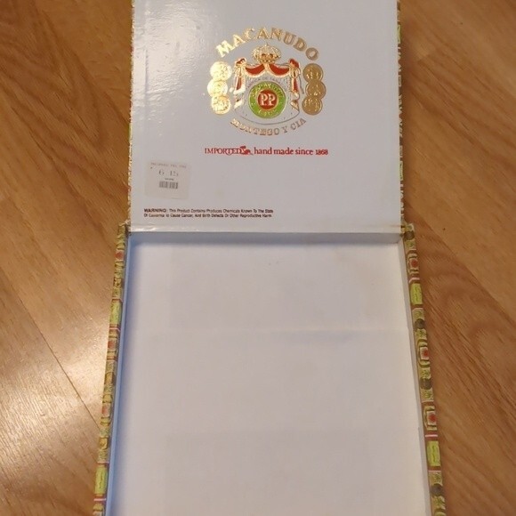 Cigar Box Macanudo Montego y Cia HRH Prince Philip Maduro Empty Wooden - Picture 7 of 8